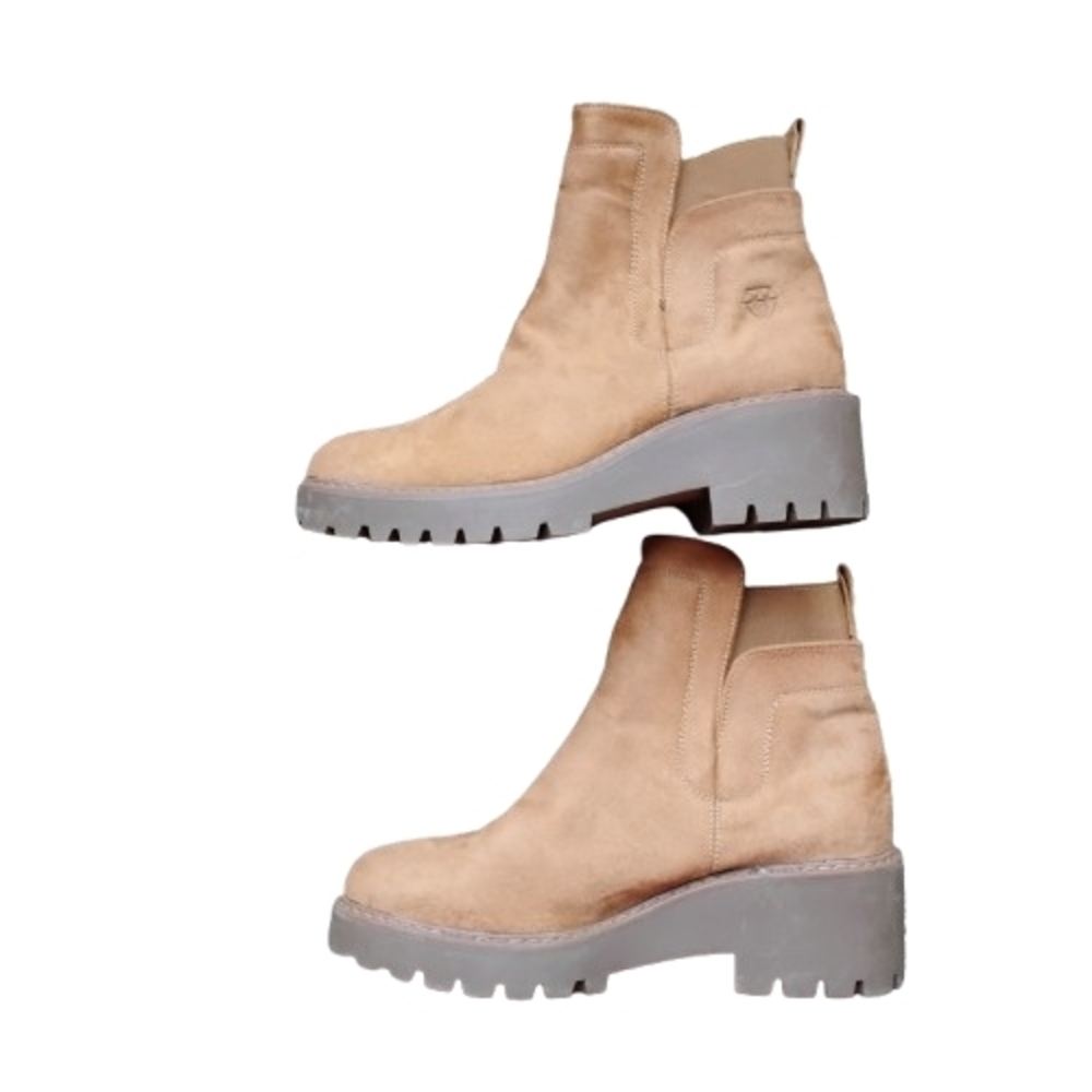 Rock & Candy by Zigi Chelsea Boots Suede Ankle Booties – Size 9 Cognac, Like New